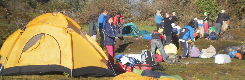 Gantey Goempa Trek in Phobjikha Valley